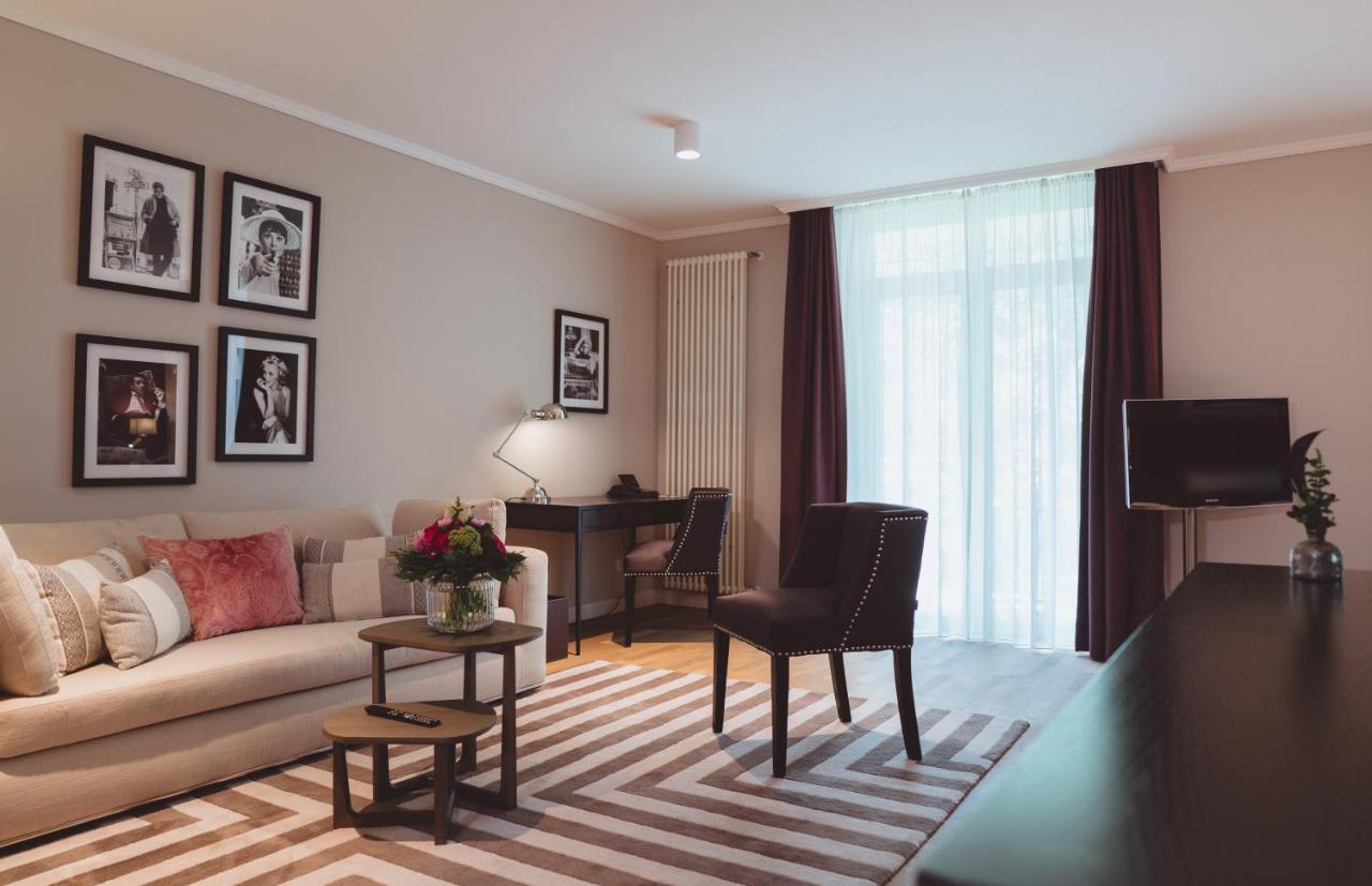 Vila Vita Rosenpark Marburg ภายนอก รูปภาพ A typical apartment