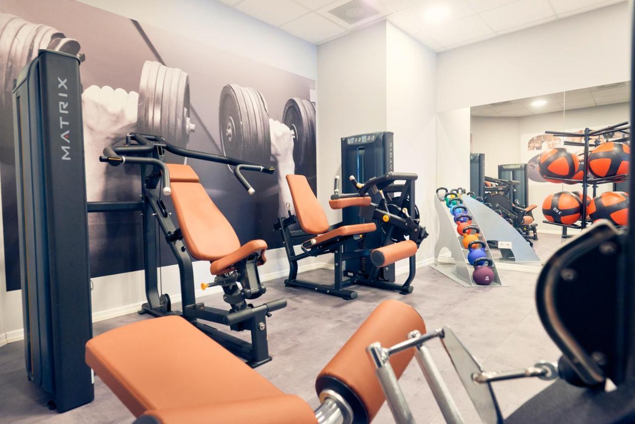 Vila Vita Rosenpark Marburg ภายนอก รูปภาพ The gym at the hotel