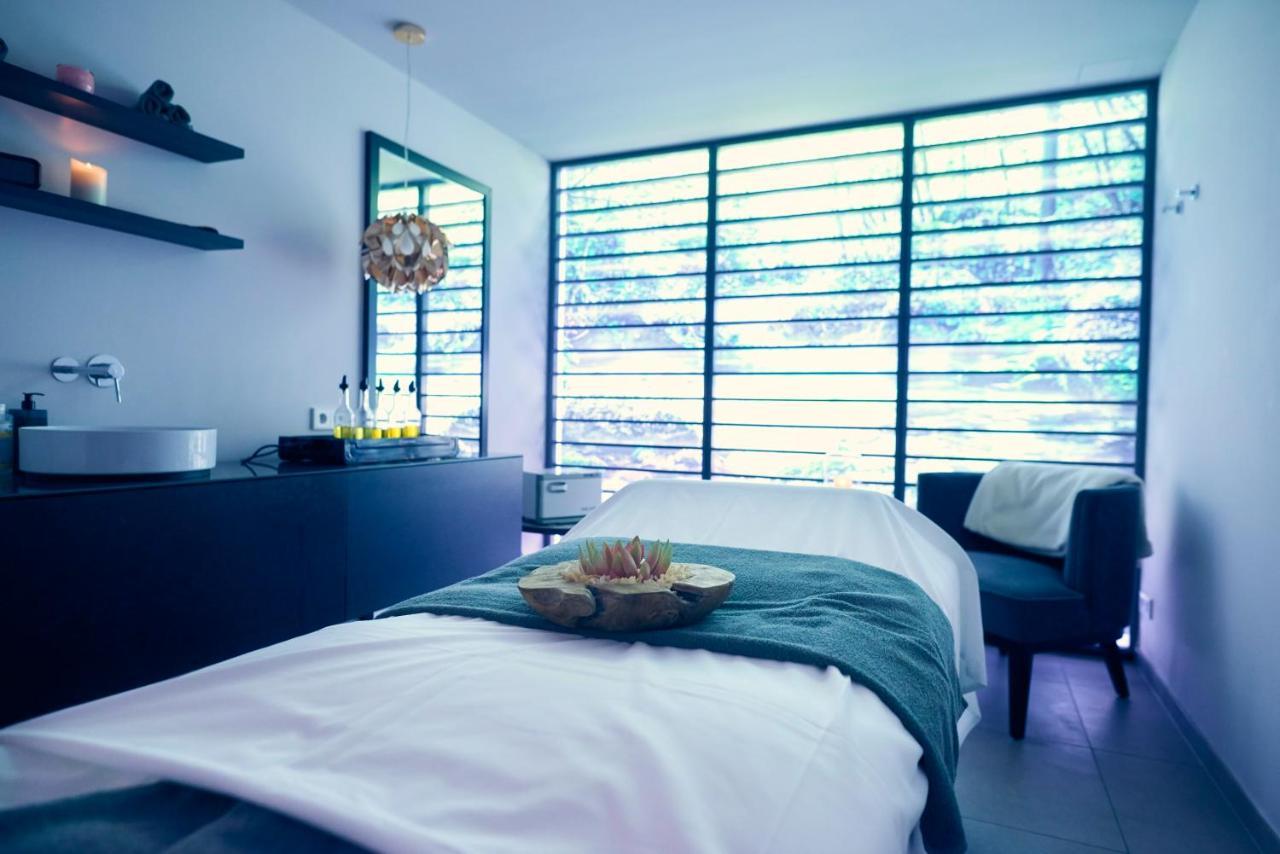Vila Vita Rosenpark Marburg ภายนอก รูปภาพ Treatment room at the spa
