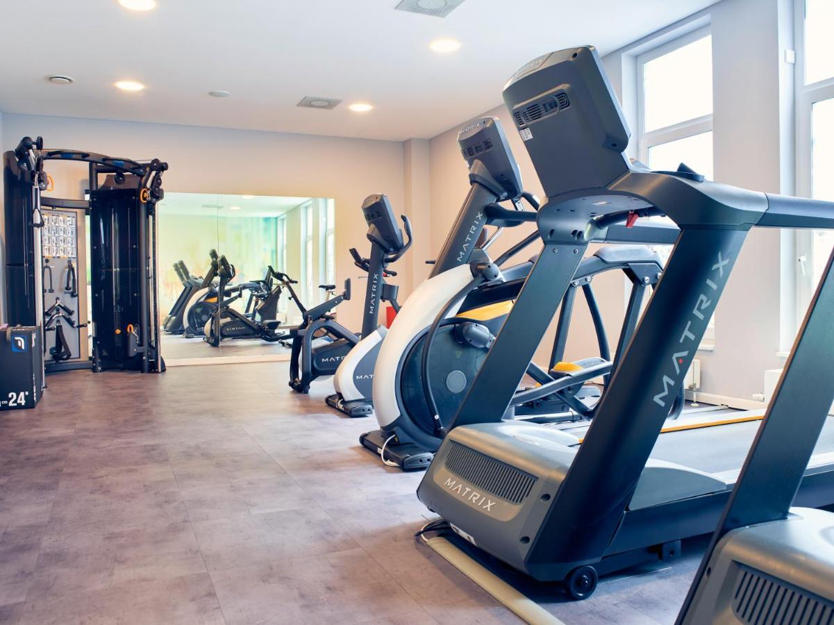 Vila Vita Rosenpark Marburg ภายนอก รูปภาพ A gym in a hotel
