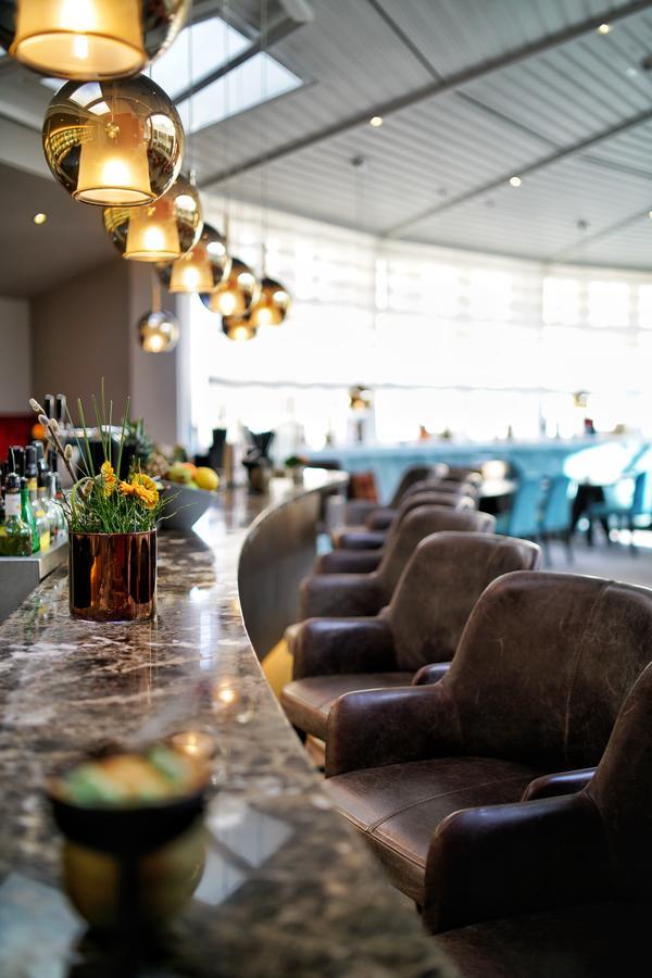 Vila Vita Rosenpark Marburg ภายนอก รูปภาพ The bar at the 101 bar