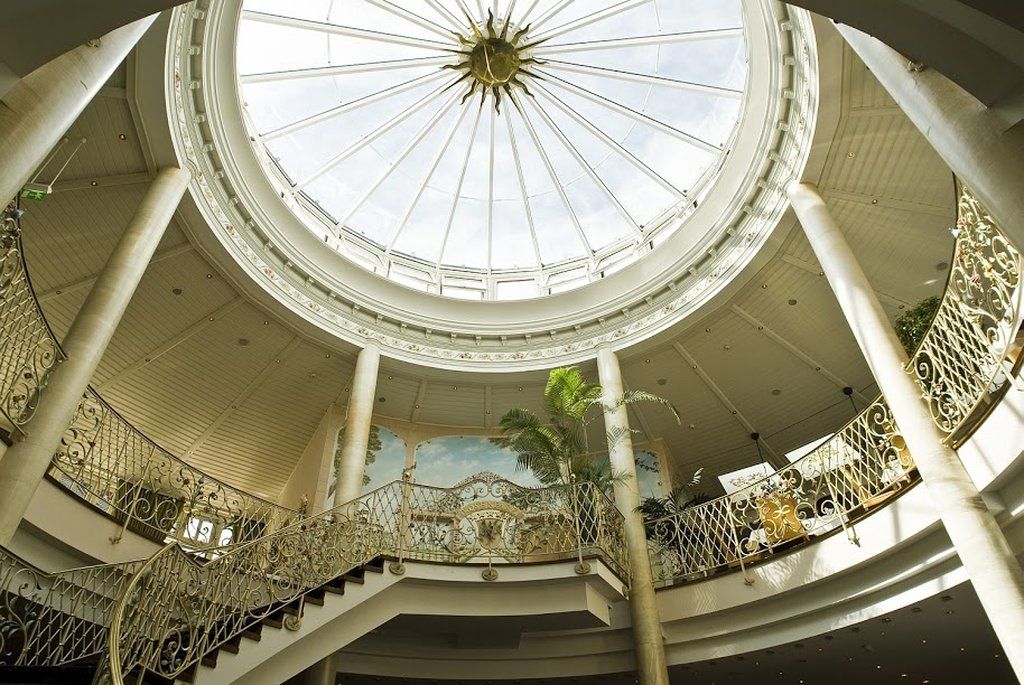 Vila Vita Rosenpark Marburg ภายนอก รูปภาพ The interior of the hotel